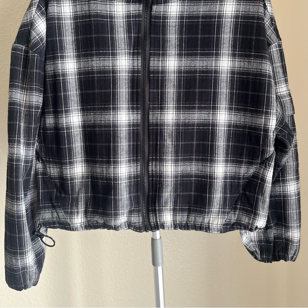 ALO YOGA Heritage Plaid Bomber Jacket In Black/ White Size S - Picture 3 of 12